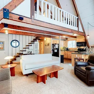 cozy-cabin-retreat.insouthlaketahoe.com/